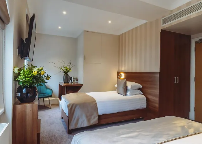 London House Hotel